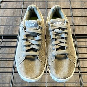 Puma Suede Sneakers in Taupe